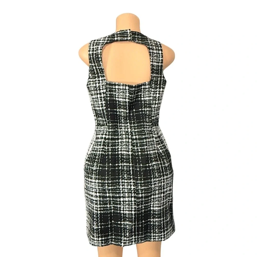 Banana Republic Black White Plaid Cutout Back Sheath Dress Petite 10P Sleeveless - Picture 3 of 8
